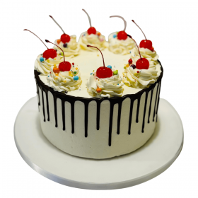CLASSIC BIRTHDAY CAKE