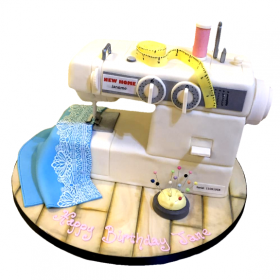 SEWING MACHINE 